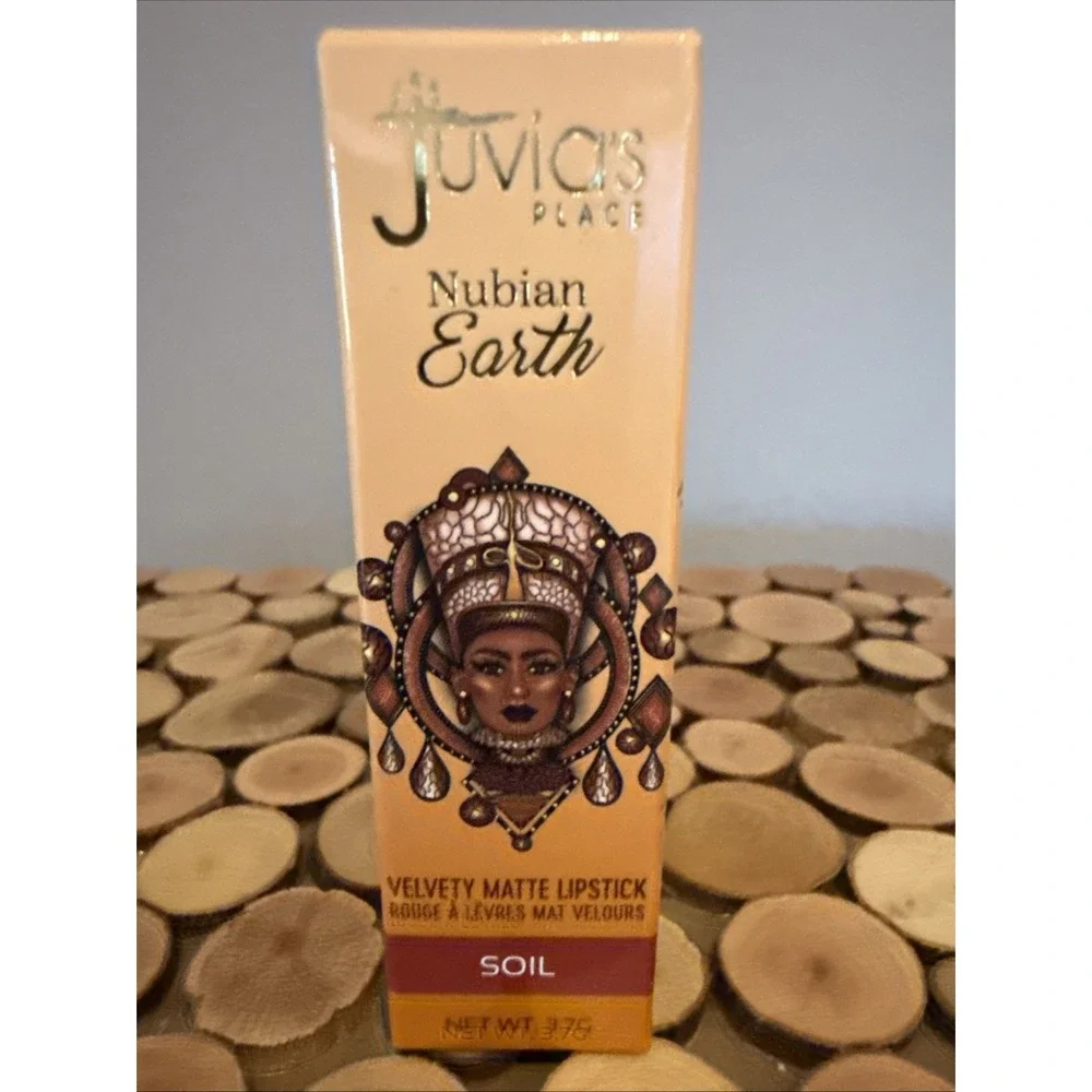 NIB Juvia's Place Velvety Matte Lipstick SOIL‎ 3.7g